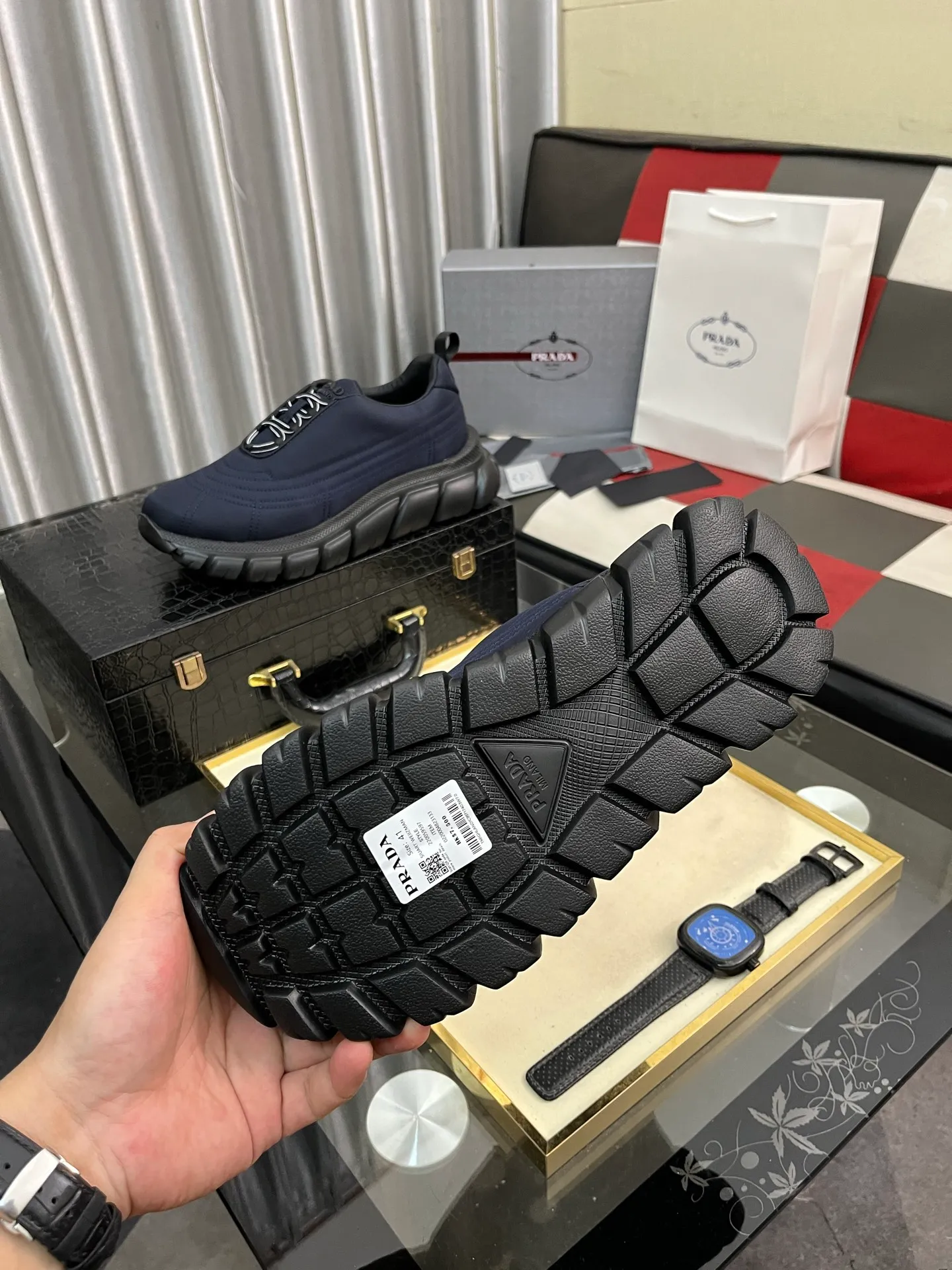 Men's shoes 💰560⌚️⌚️【PRADA】Prada - high-end quality original order 🔍🔍🔍 casual sports shoes - Upper: imported 🔝 Napa calfskin, pebbled calfskin, branded epoxy hollow mesh canvas, shoe body sewn with branded metal fasteners - Lining: water-dyed cowhide - Outsole: ultra-light TPU foam rubber; two-color molded outsole -Ultra-high quality control, fine workmanship, highlighting (high-end, nobility, class) -Size: 38-445️⃣colors available